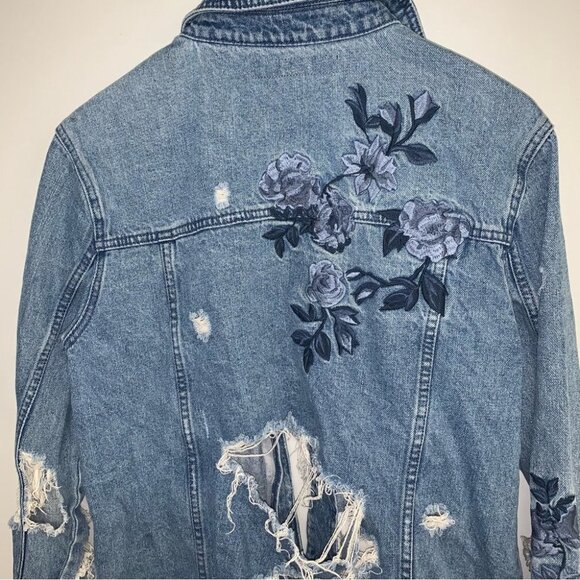 Tinsel Jean Jacket Size Medium Medium Wash Denim Distressed Embroidered Floral - Picture 6 of 8